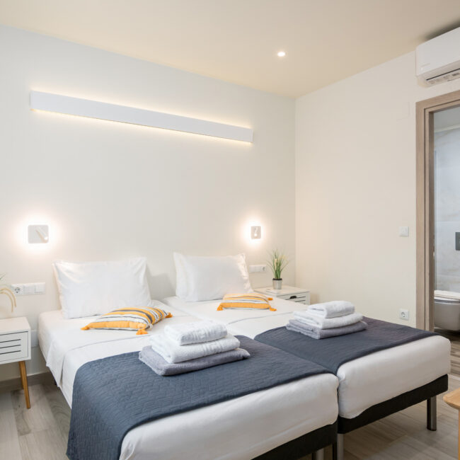 Large Bedroom en-suite