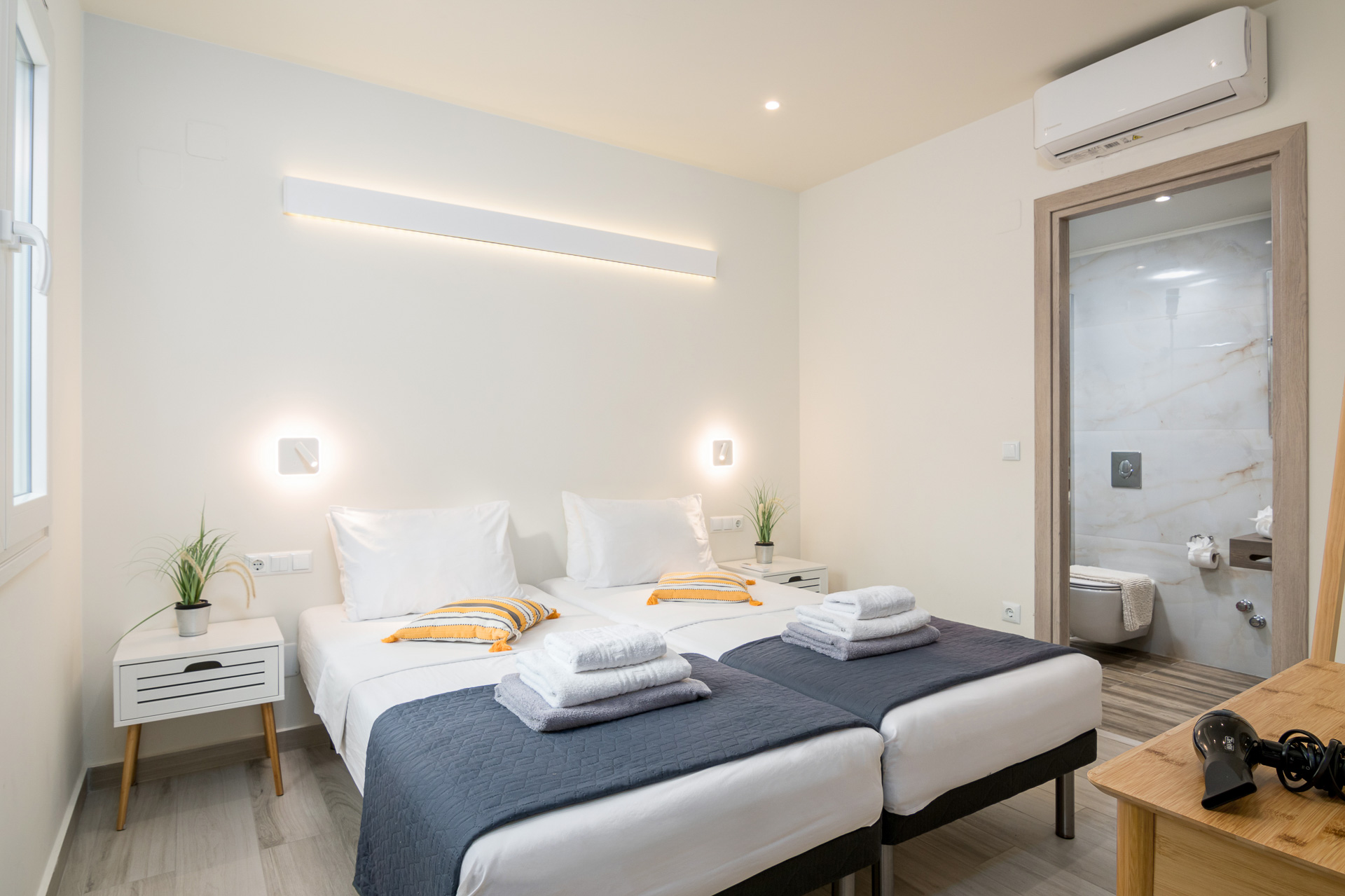 Large Bedroom en-suite